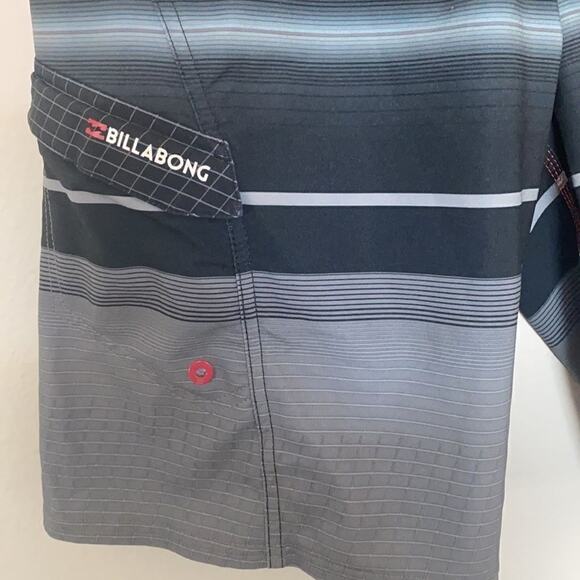 Billabong Board Shorts 28 - Picture 8 of 15